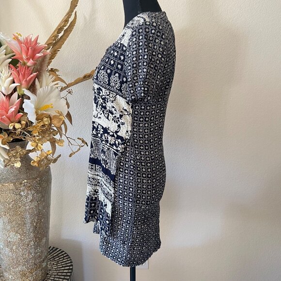 Vintage 90s Stuart Alan Boho Split Hem Geometric Floral Henley Button Dress P6 - Picture 3 of 13